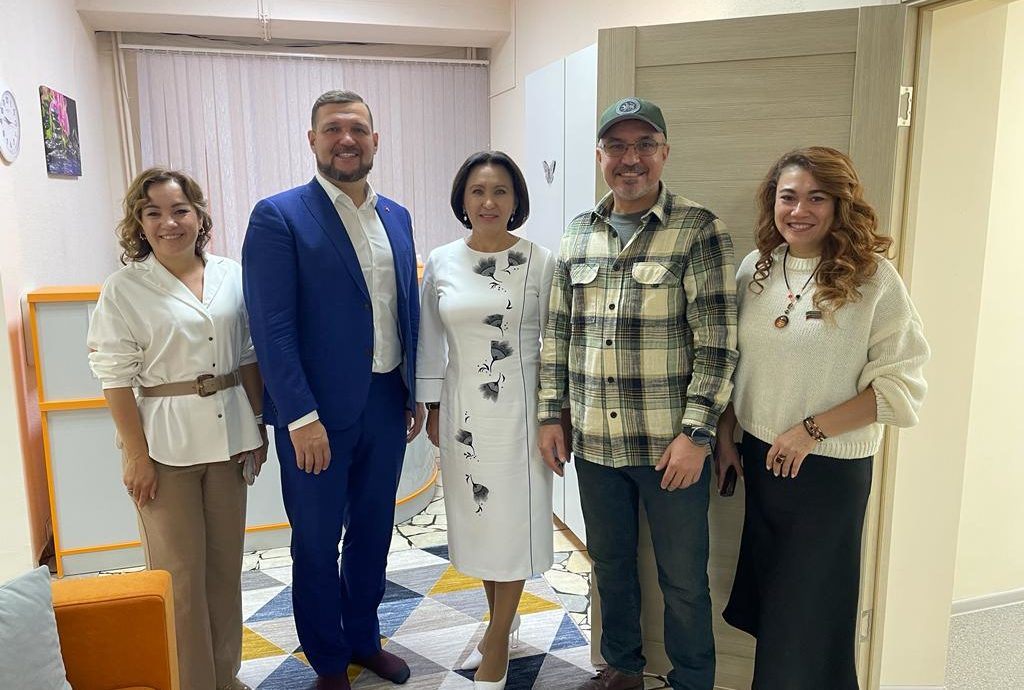 Депутат Раиль Минегалиев организовал трансфер семей с детьми из ЛНР в Челны на реабилитацию и лечение